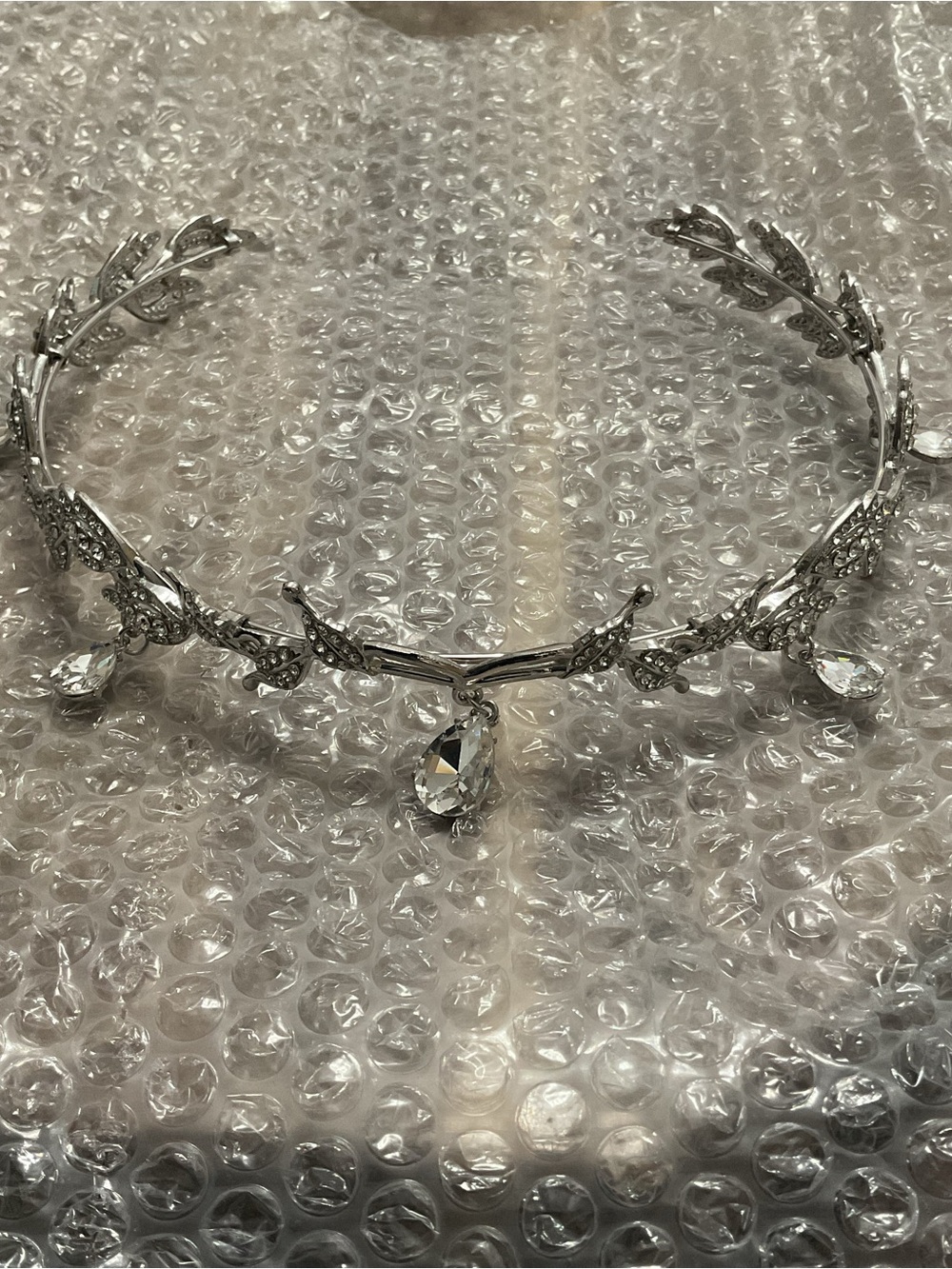 Elegant Silver Crystal Leaf Tiara with Teardrop Pendant